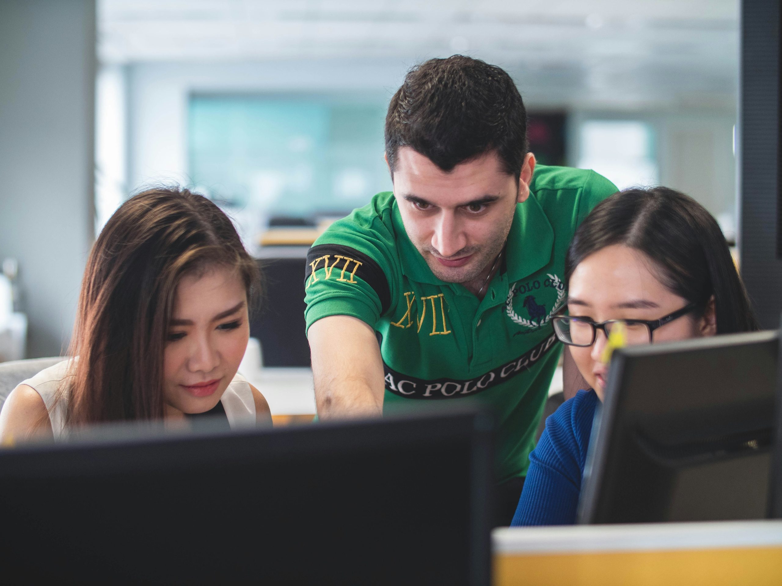 finding the right recruitment agency is crucial when seeking marketing talent, photo scaled
